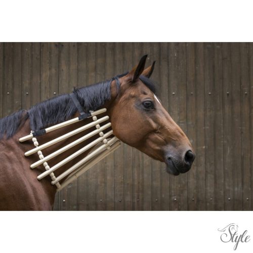 HIPPOTONIC Fa Nyakmerevítő