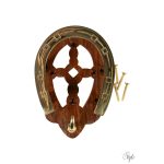 HKM Patkó alakú kantártartó – fa és réz kombináció