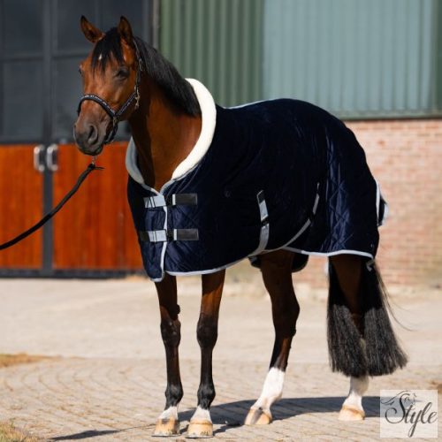 Istállótakaró HVPSacha