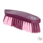 Imperial Riding rövid színes sörtéjű szőrkefe IRH 2