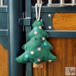 Imperial Riding karácsonyfa alakú játék lovaknak IRHStable Buddy